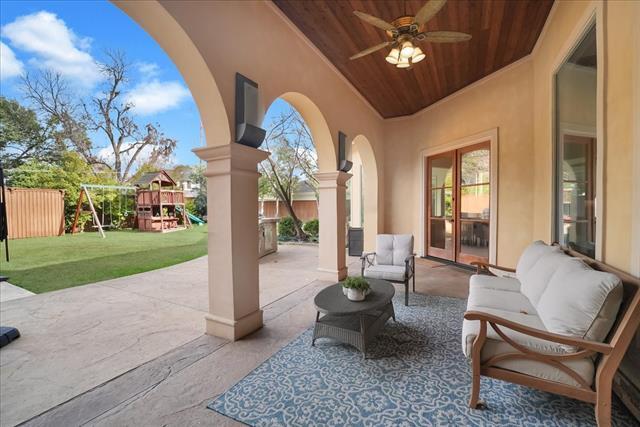 Building Photo - 6807 Lupton Dr