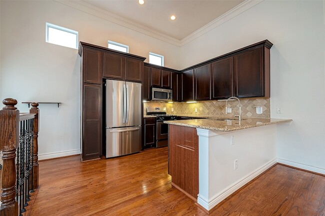 Building Photo - 5608 Kansas St