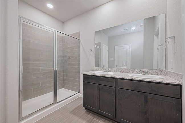 Building Photo - 24742 Russet Bluff Trl