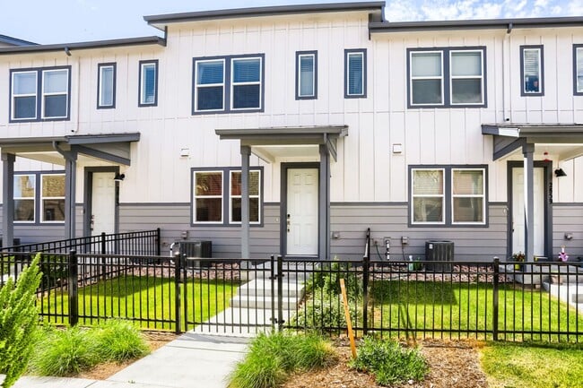 Building Photo - 2861 Bear Spgs Cir
