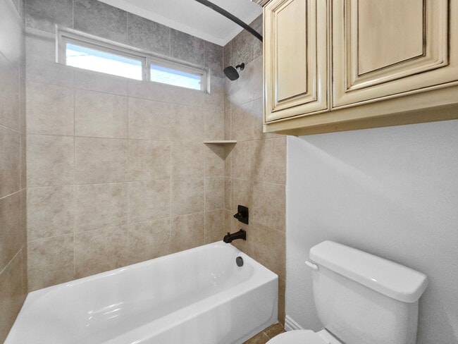 Building Photo - Immaculate 4-Bedroom Home with Luxury Upgr...