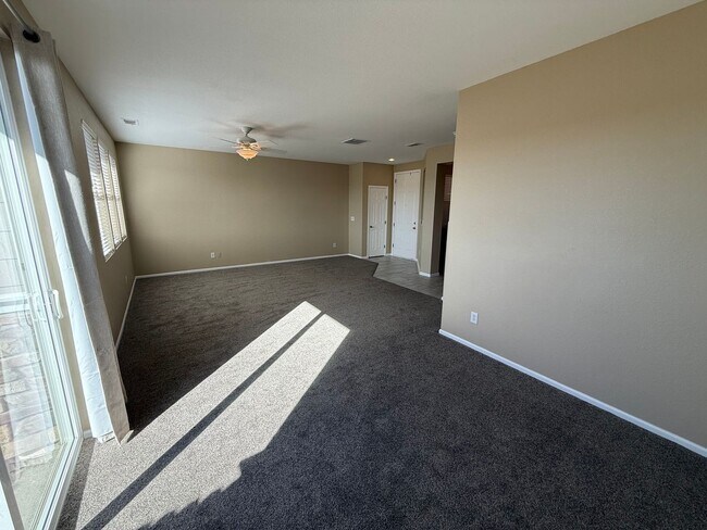 Building Photo - Modern 3-Bedroom Home with Stylish Upgrades