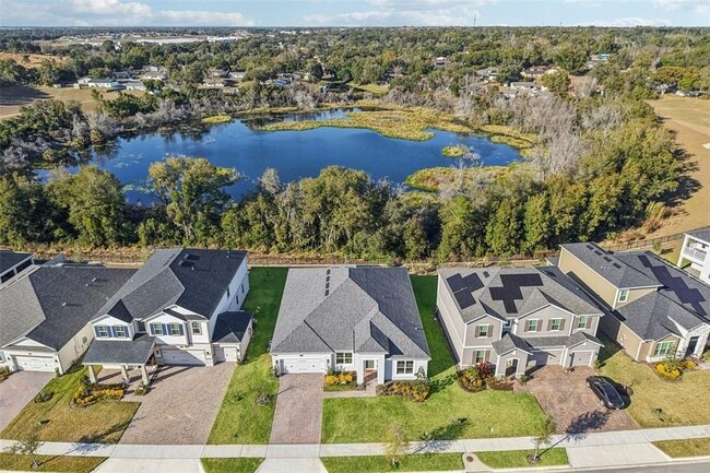 Building Photo - 710 Creeping Fig St