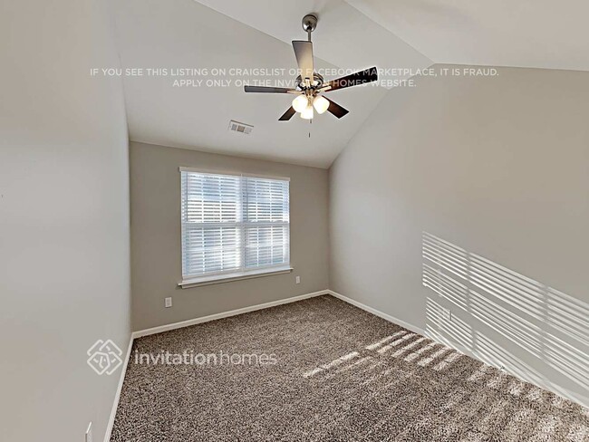 Building Photo - 904 Grass Hollow Ct