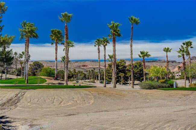 Building Photo - 121 Standing Stone St