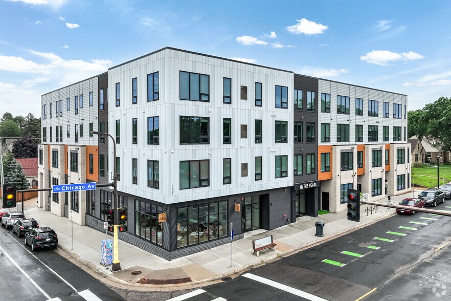 Building Photo - The Pearl Apartments