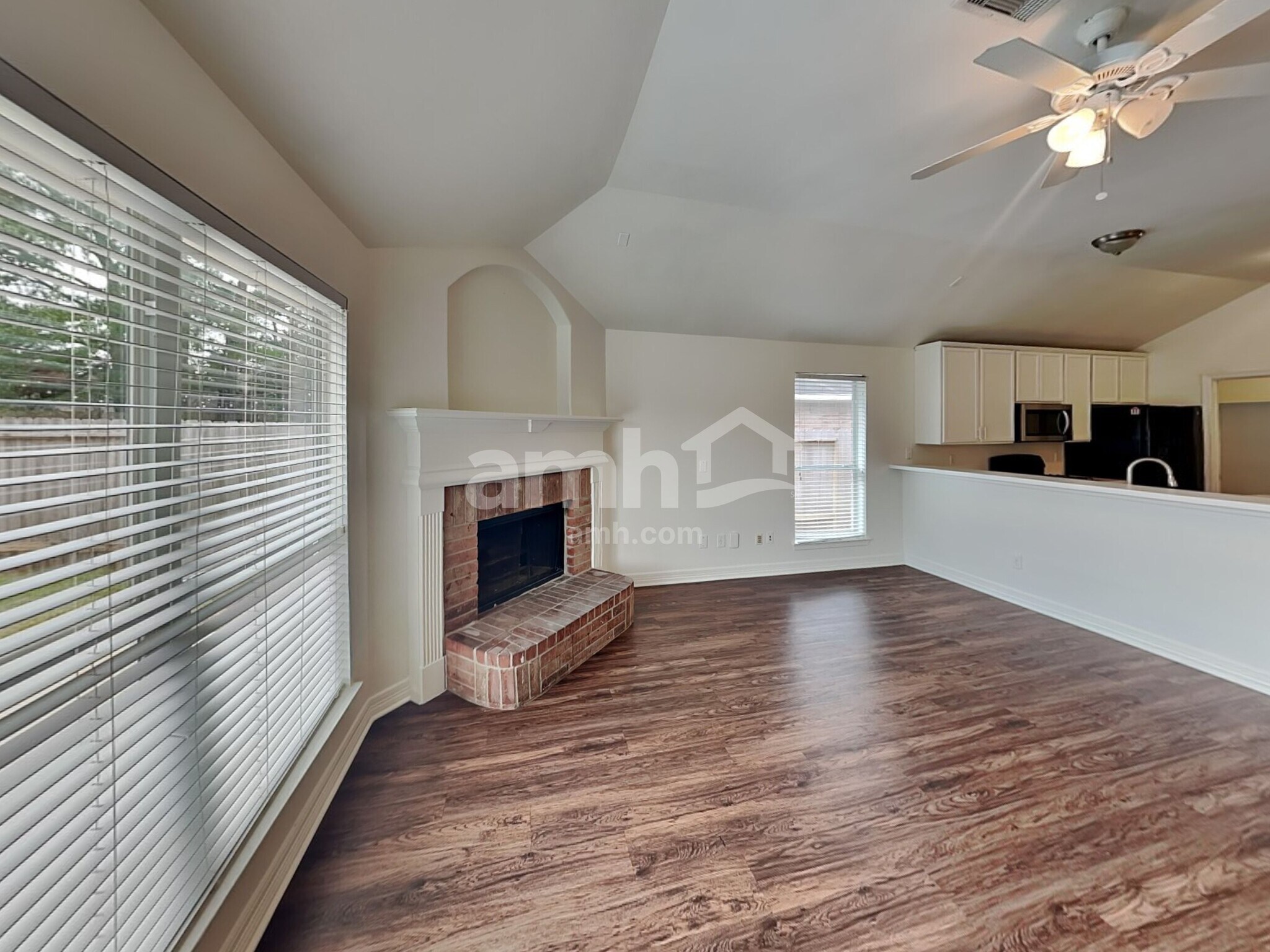 Building Photo - 19072 Hammer Ln