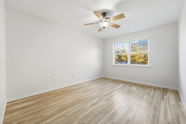 Building Photo - 86 Clinton St