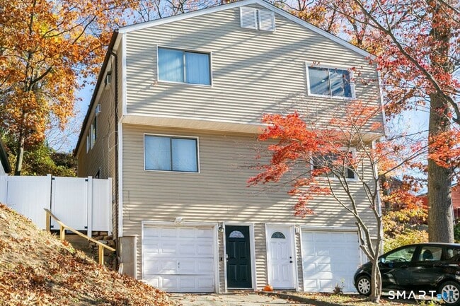 Building Photo - 516 Indian Ave