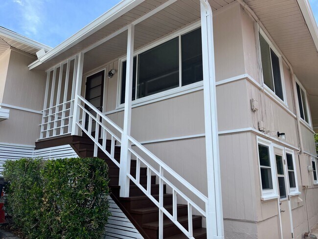 Building Photo - R1181ach