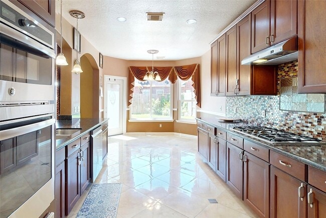 Building Photo - 4834 Zachary Ln