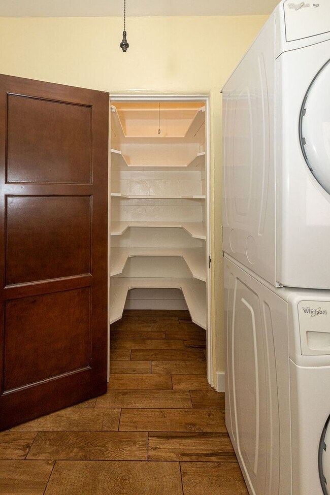 Building Photo - Beautifully Restored 3BR Miracle Mile Duplex | 1,725 SF | Near Metro D Line