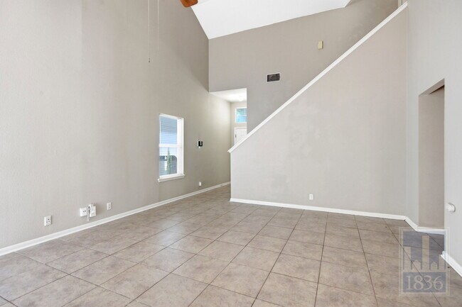 Building Photo - 10718 Claywood Dr