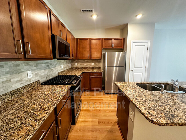 Building Photo - 361 White Oak Ridge Dr