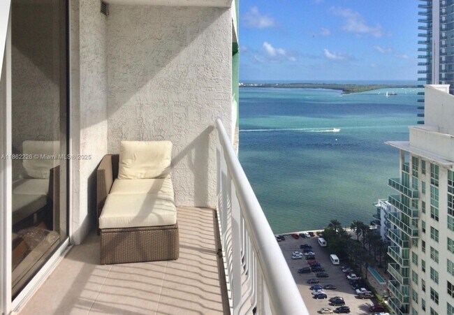Primary Photo - 1200 Brickell Bay Dr