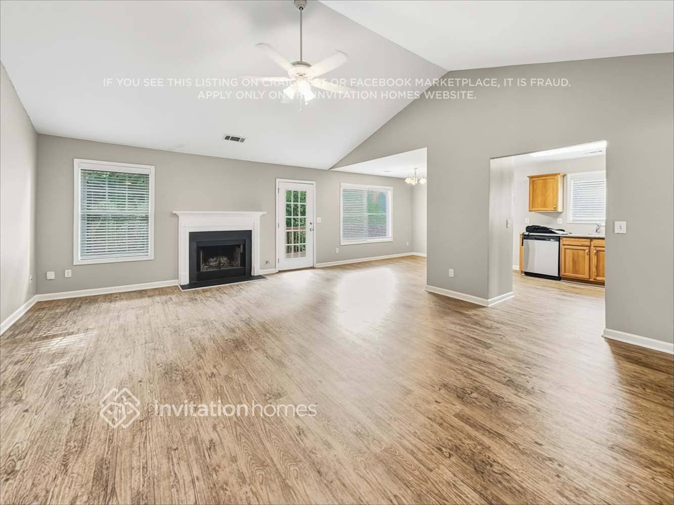 Building Photo - 4730 Camelot Dr