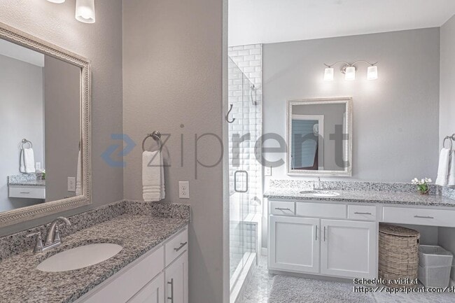 Building Photo - 1100 Redbrick Ln