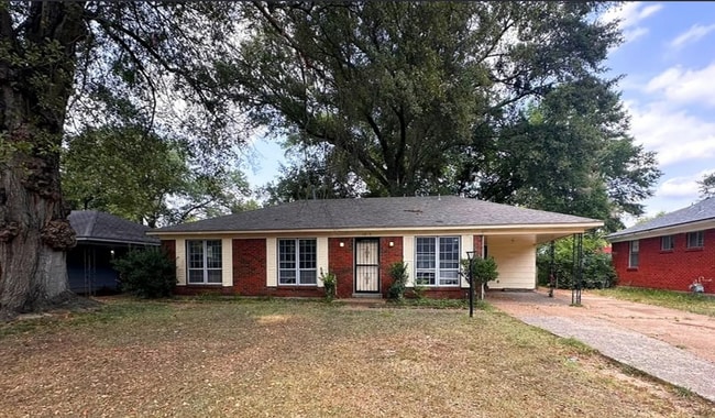 Building Photo - 4810 Summerlane Ave