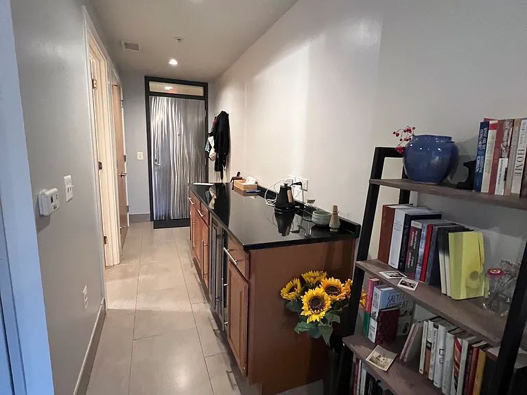 Building Photo - 1133 14th St NW