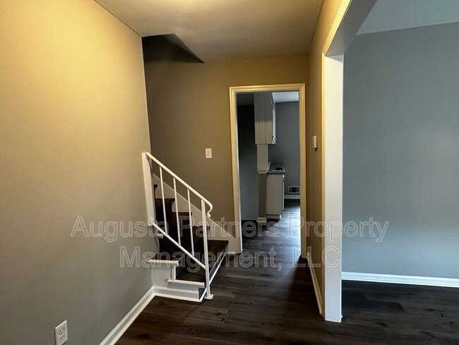 Building Photo - 4565 Rockdale Ct