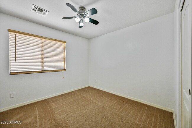 Building Photo - 12925 W Fleetwood Ln