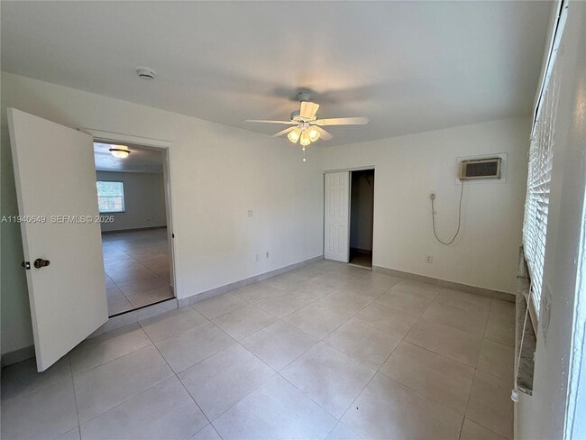 Building Photo - 20 SW 108th Ave