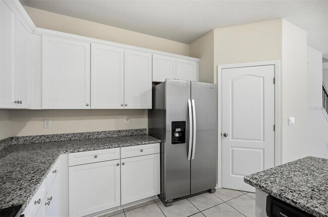 Building Photo - 165 Redbud Rd