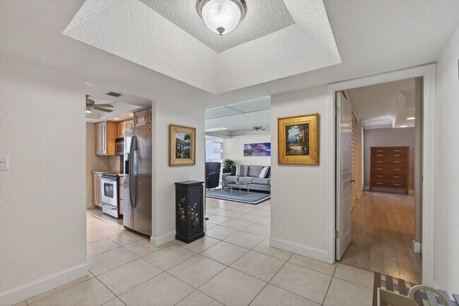 Building Photo - 5550 N Ocean Dr