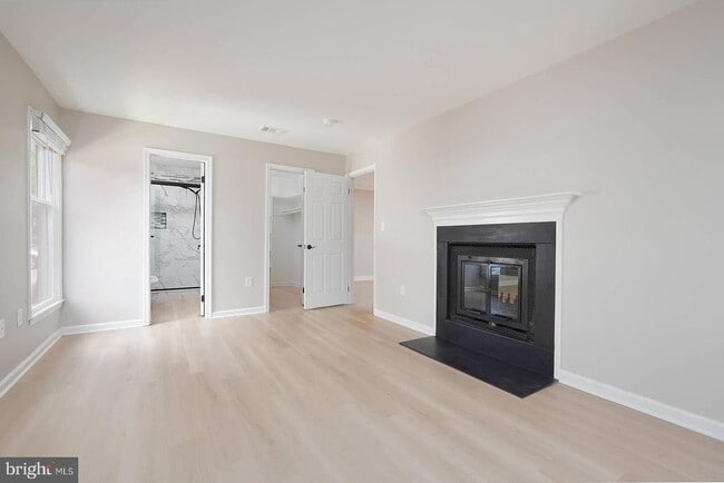 Building Photo - 20527 Shadyside Way