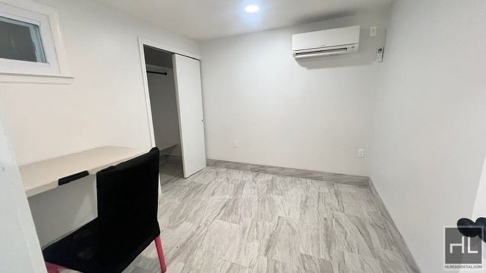 Building Photo - LINCOLN AVENUE