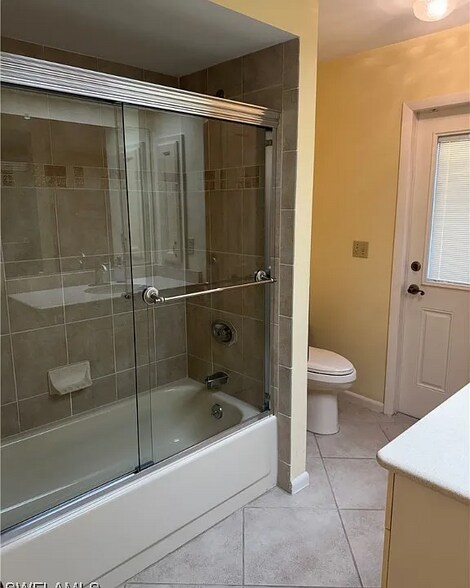 Building Photo - 4628 SW 18th Ave