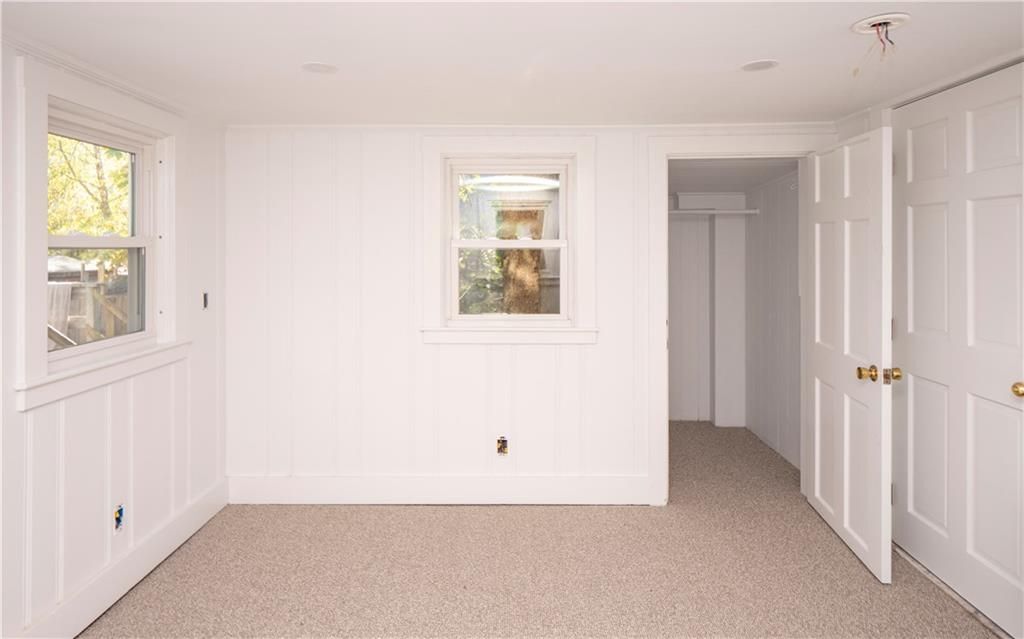 Building Photo - 8 Pleasant St