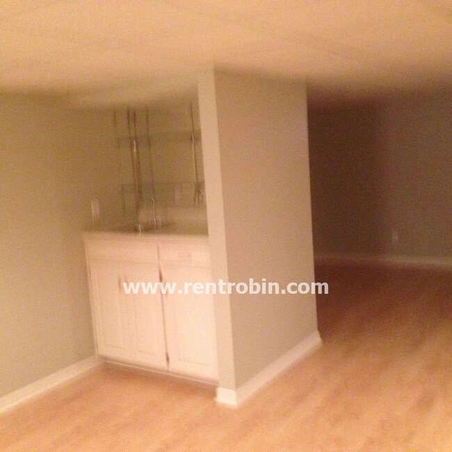 Building Photo - BEAUTIFUL EXECUTIVE HOME