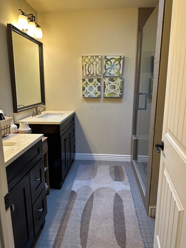 Building Photo - 4226 N 22nd St