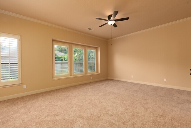 Building Photo - 17303 Quiet Shores Dr