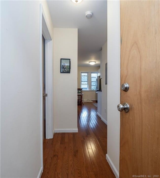 Building Photo - 115 Main St