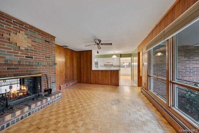 Building Photo - 5 Steinway Ct