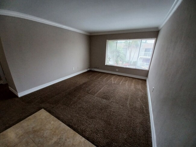 Building Photo - 1830 Maravilla Ave