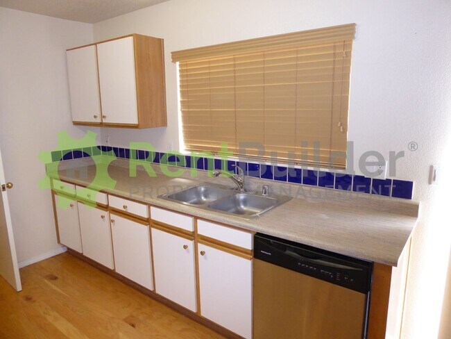 Building Photo - CALL US TODAY AT (505) 808-6467 TO SCHEDUL...