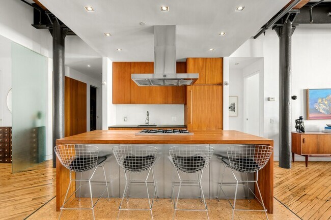 Building Photo - 85 N 3rd St