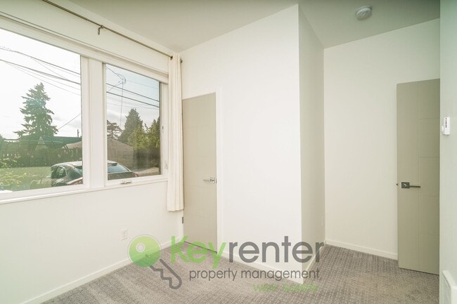 Building Photo - Modern Comfort Meets Elevated Style in Pri...