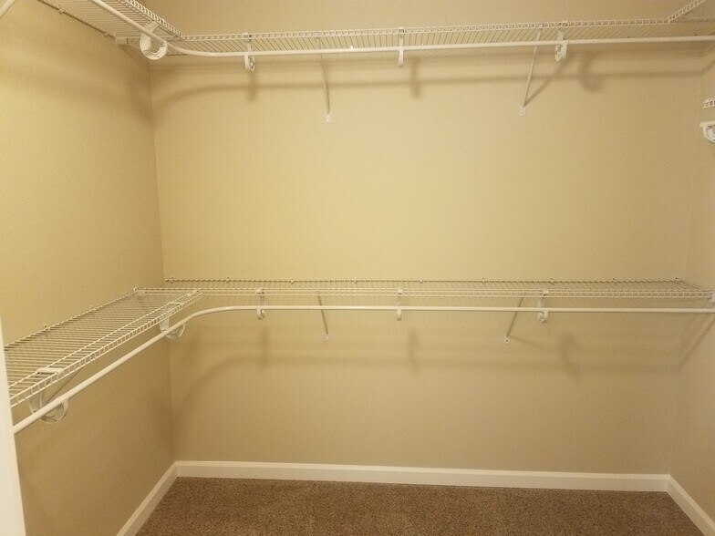 Building Photo - 1550 Craig Rd SE