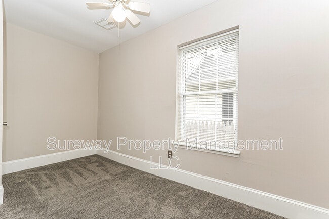 Building Photo - 811 Wesley Ave