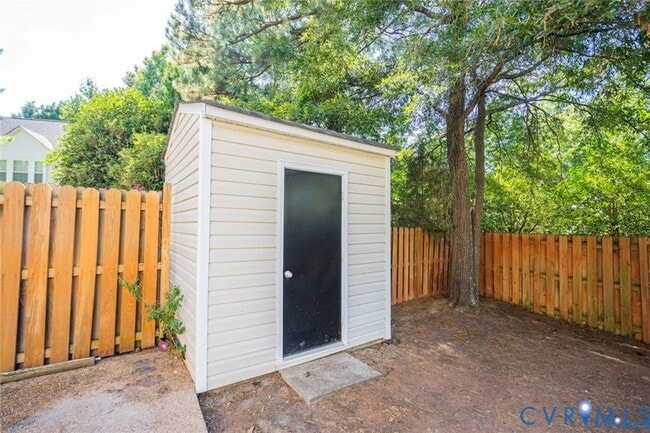 Building Photo - 1814 Timberly Waye