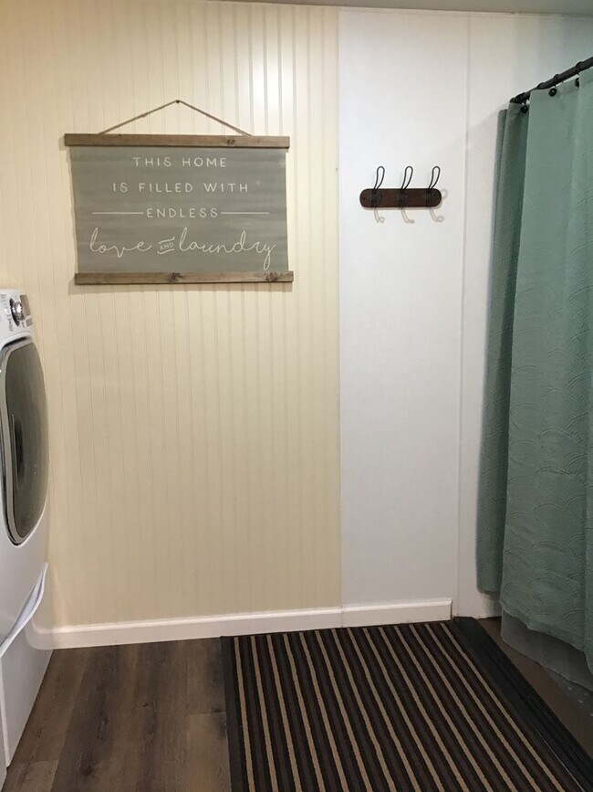 Building Photo - For Rent: Fully Furnished Barndominium dow...