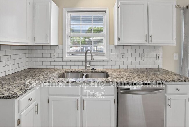 Building Photo - 3100 Brookrun Dr