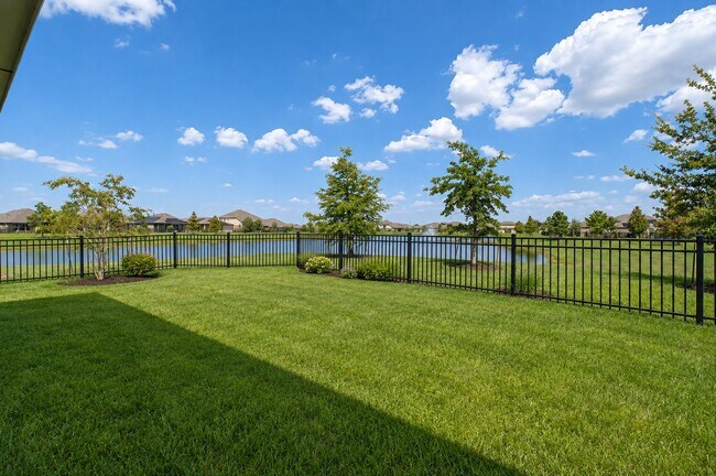 Building Photo - 101 Eliana Shores Dr