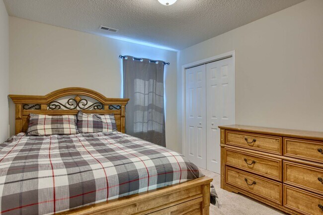 Building Photo - 600 Calabash Dr