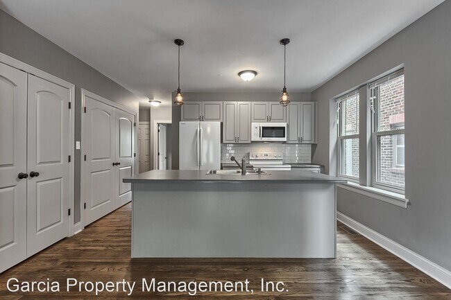 Building Photo - 5204 Oleatha Ave