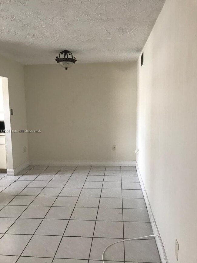 Building Photo - 1655 W 44th Pl